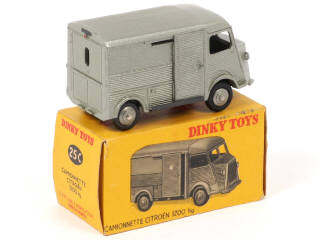 Lot 439 - DINKY TOYS (FRANCE) (1)