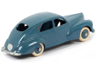 Lot 355 - DINKY TOYS (FRANCE) (1)