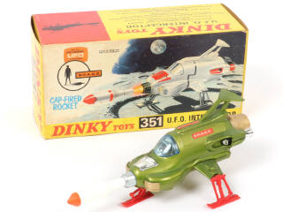 Lot 529 - DINKY TOYS (GB) (1)