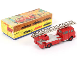 Lot 466 - DINKY TOYS (FRANCE) (1)