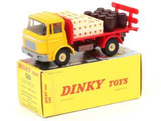 Lot 473 - DINKY TOYS (FRANCE) (1)