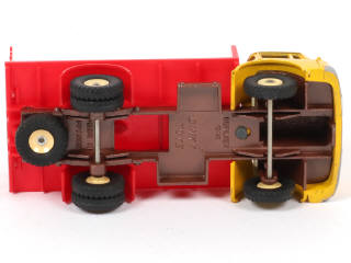 Lot 473 - DINKY TOYS (FRANCE) (1)