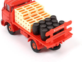 Lot 477 - DINKY TOYS (FRANCE) (1)