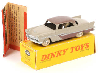 Lot 375 - DINKY TOYS (FRANCE) (1)
