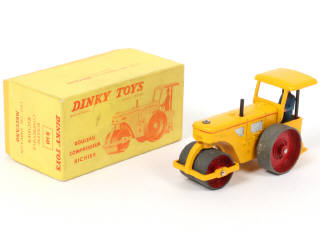 Lot 488 - DINKY TOYS (FRANCE) (1)