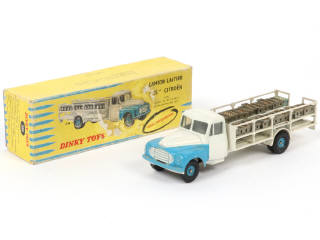 Lot 471 - DINKY TOYS (FRANCE) (1)