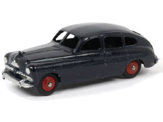 Lot 351 - DINKY TOYS (FRANCE) (1)