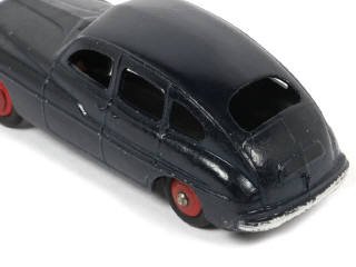 Lot 351 - DINKY TOYS (FRANCE) (1)