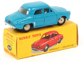 Lot 385 - DINKY TOYS (FRANCE) (1)