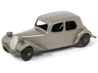 Lot 348 - DINKY TOYS (FRANCE) (1)