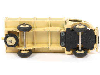 Lot 452 - DINKY TOYS (FRANCE) (1)