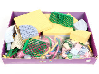 Lot 52 - LEGO (DANEMARK) (2)
