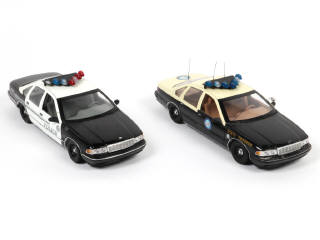 Lot 43 - UT MODELS (CHINE) (2)