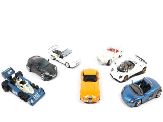 Lot 72 - DIVERS (7)