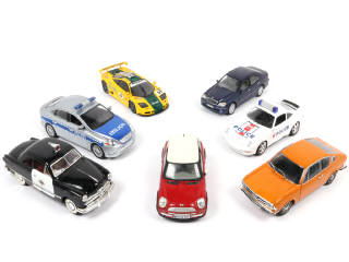 Lot 76 - DIVERS (7)