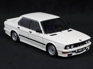 Lot 126 - AUTOART (ALLEMAGNE) (1)