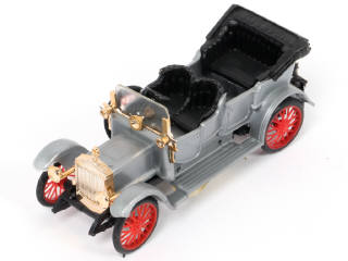 Lot 173 - DIVERS (22)