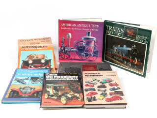 Lot 7 - DIVERS (8)