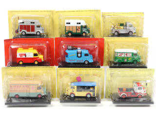 Lot 199 - DIVERS (9)