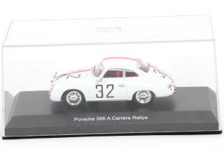 Lot 196 - DIVERS (9)