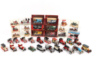 Lot 185 - DIVERS (38)