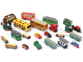 Lot 171 - DIVERS (22)