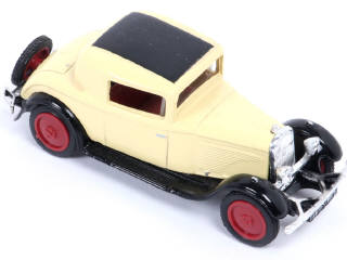 Lot 151 - DIVERS (16)