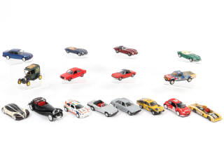 Lot 154 - DIVERS (16)