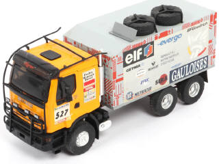 Lot 84 - DIVERS (14)