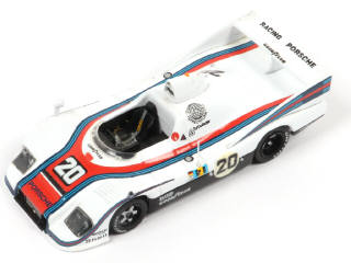 Lot 77 - DIVERS (12)