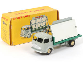 Lot 343 - DINKY TOYS (FRANCE) (1)