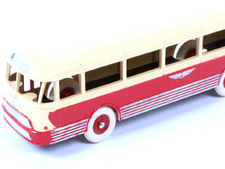 Lot 385 - DINKY TOYS (FRANCE) (1)