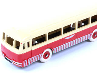 Lot 385 - DINKY TOYS (FRANCE) (1)