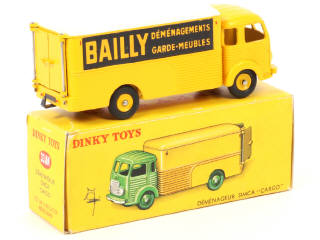 Lot 339 - DINKY TOYS (FRANCE) (1)