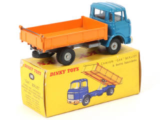 Lot 347 - DINKY TOYS (FRANCE) (1)
