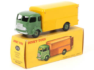 Lot 338 - DINKY TOYS (FRANCE) (1)