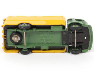 Lot 338 - DINKY TOYS (FRANCE) (1)