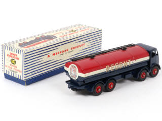 Lot 491 - DINKY TOYS (GB) (1)