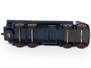 Lot 491 - DINKY TOYS (GB) (1)