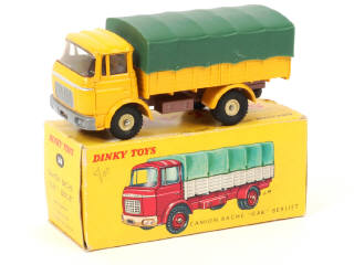 Lot 346 - DINKY TOYS (FRANCE) (1)