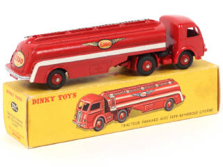 Lot 337 - DINKY TOYS (FRANCE) (1)