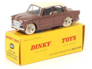 Lot 259 - DINKY TOYS (FRANCE) (1)