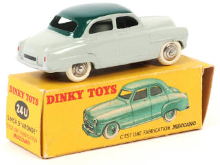Lot 221 - DINKY TOYS (FRANCE) (1)
