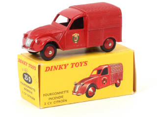 Lot 212 - DINKY TOYS (FRANCE) (1)