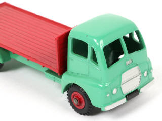 Lot 476 - DINKY TOYS (GB) (1)