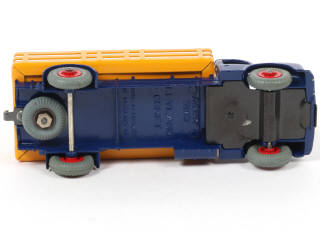 Lot 495 - DINKY TOYS (GB) (1)