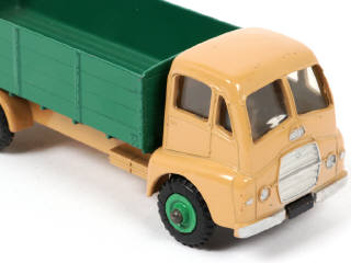 Lot 477 - DINKY TOYS (GB) (1)
