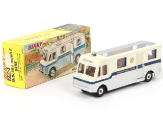 Lot 503 - DINKY TOYS (GB) (1)