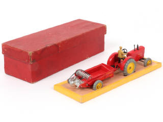 Lot 402 - DINKY TOYS (FRANCE) (1)