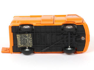 Lot 320 - DINKY TOYS (FRANCE) (1)